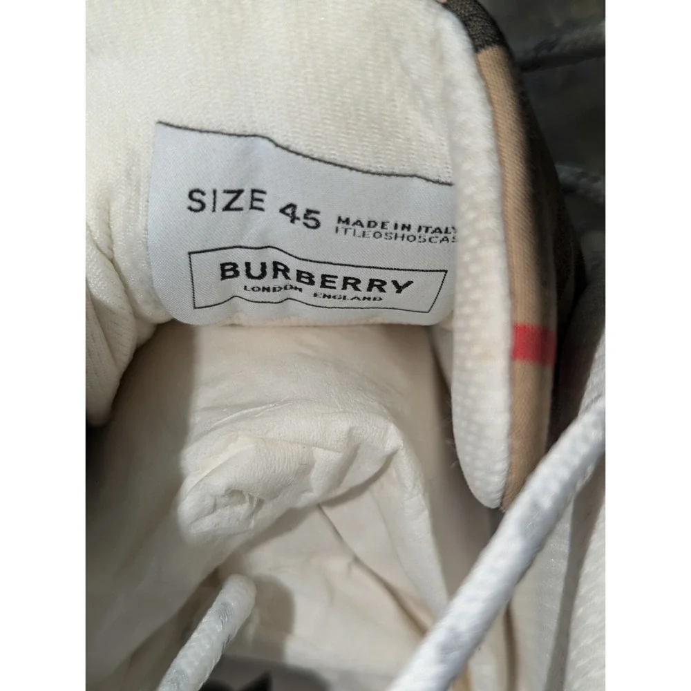 Burberry elevate your